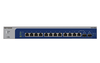 12개의 멀티기가비트 포트가 전면에 배치된 Netgear XS512EM 스위치 제품 사진.