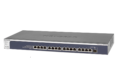 16개의 10GbE 포트가 있는 Netgear XS716E 랙형 스위치 제품 사진.